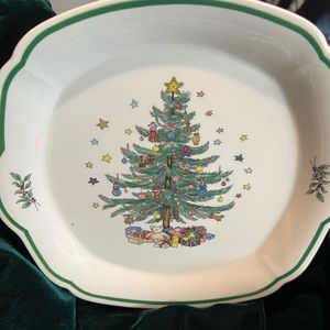 Christmastime nikko 10” CHRISTMAS tree‎ serving tray
